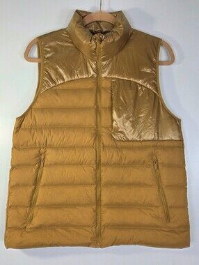 LULULEMON ATHLETICA NAVIGATION STRETCH DOWN QUILTED PUFFER VEST.